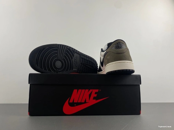 HYPE OG Low Jordan Mocha 1 Air CZ0790-102 0808